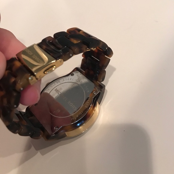 Michael Kors Tortoise Watch- Have box & links - Picture 4 of 5
